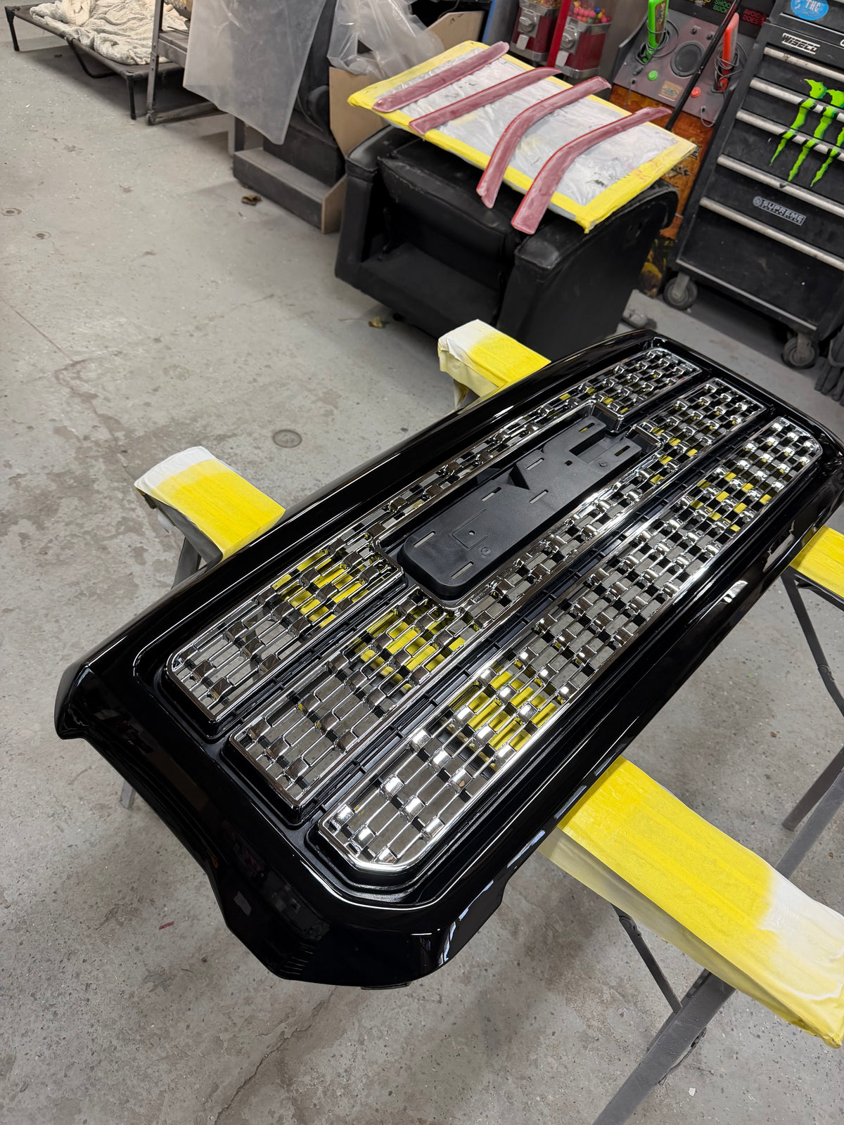 2015-2019 GMC Denali 2500-3500 Grille