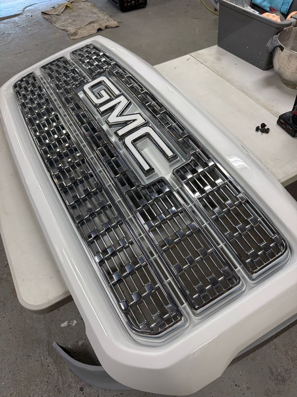 2015-2019 GMC Denali 2500-3500 Grille
